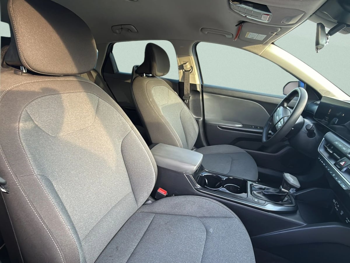 Photo 10 of this Kia K4