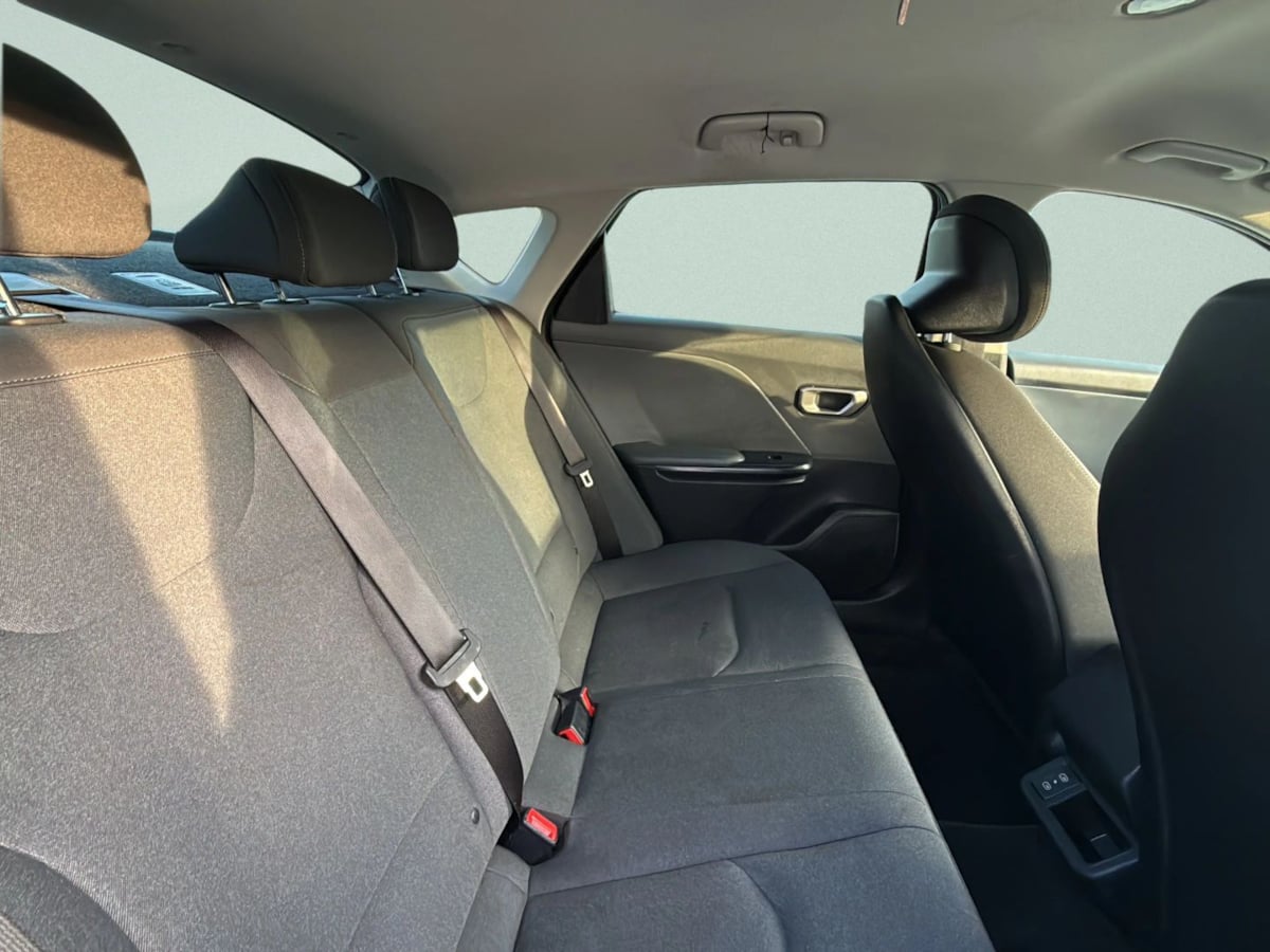 Photo 18 of this Kia K4