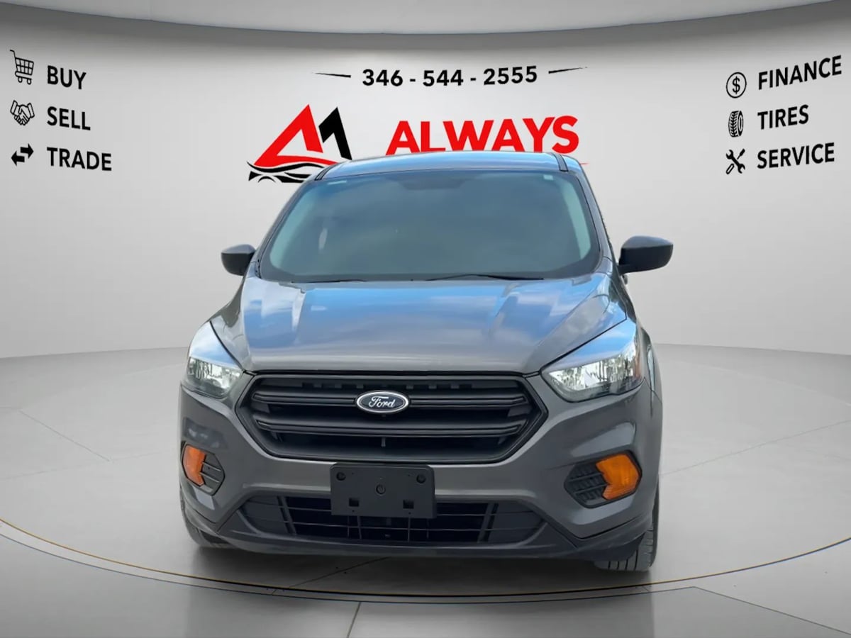 Photo 2 of this Ford Escape