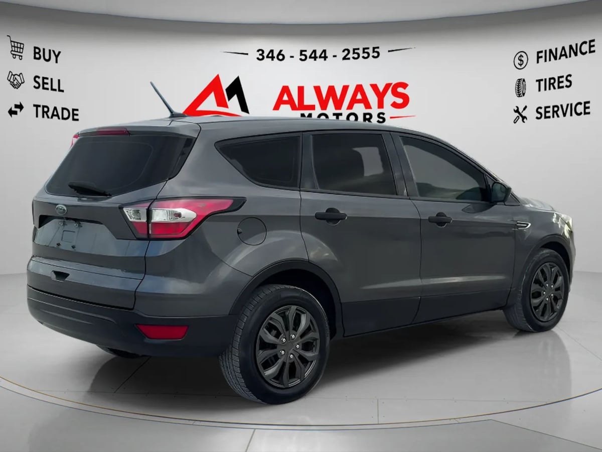 Photo 5 of this Ford Escape