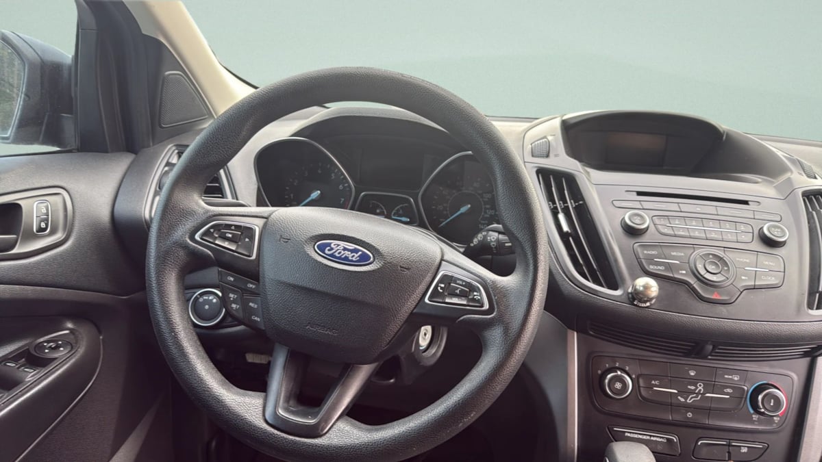 Photo 13 of this Ford Escape