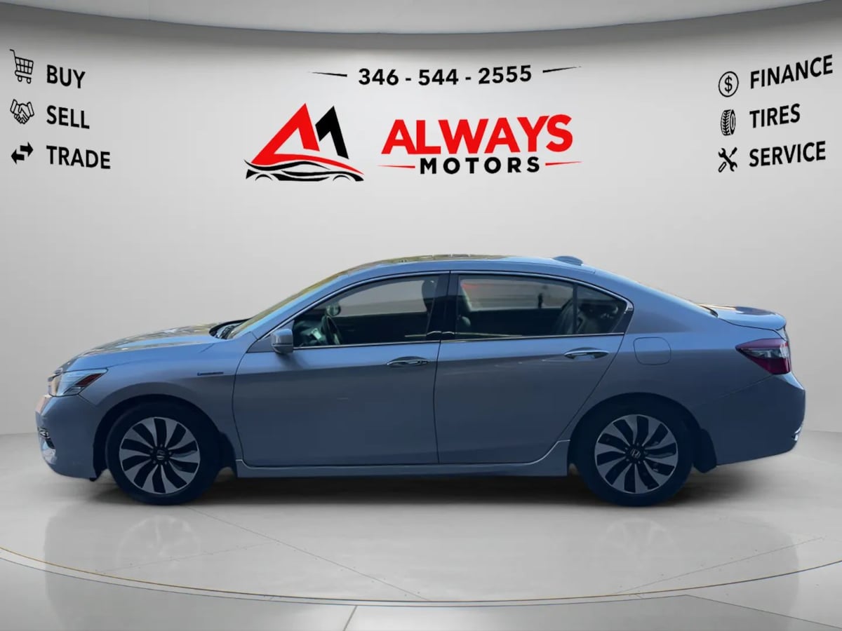 Photo 8 of this Honda Accord Hybrid