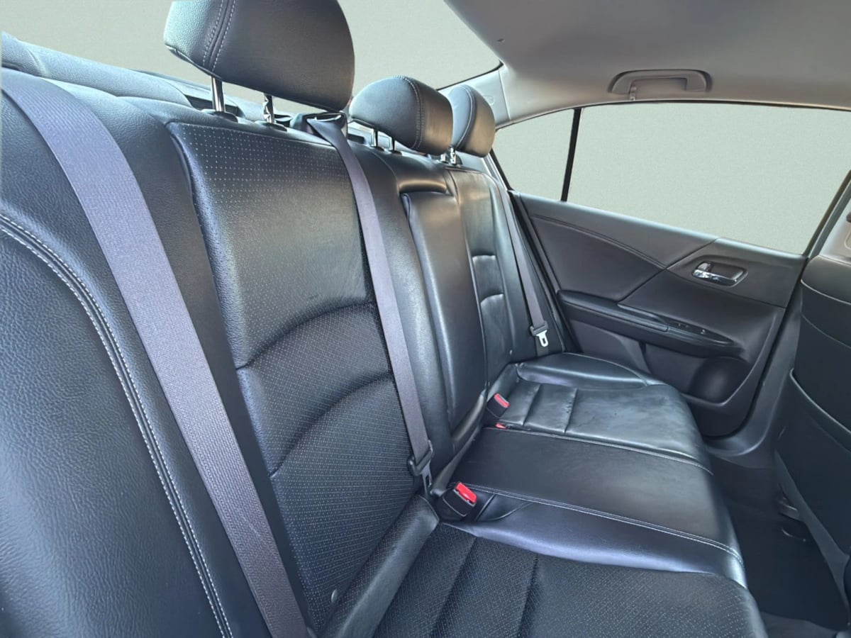 Photo 18 of this Honda Accord Hybrid