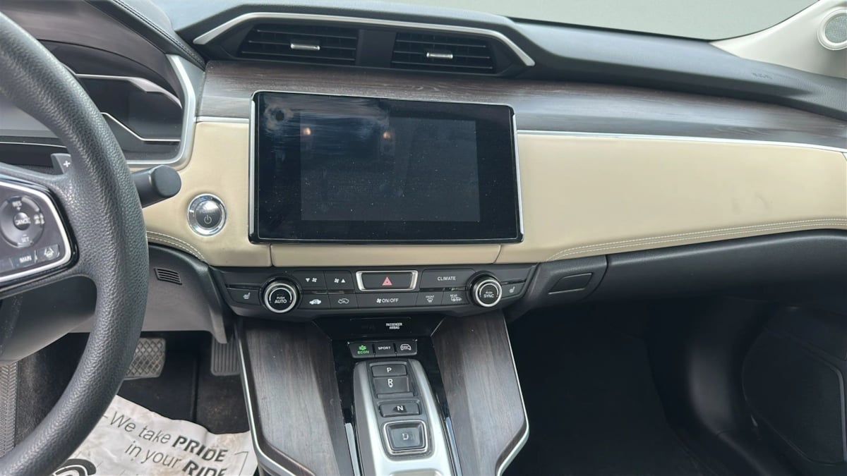Photo 12 of this Honda Clarity Plug-In Hybrid