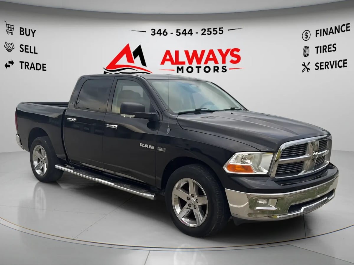 Photo 3 of this Dodge Ram 1500