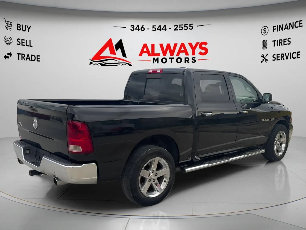 Photo 5 of this Dodge Ram 1500