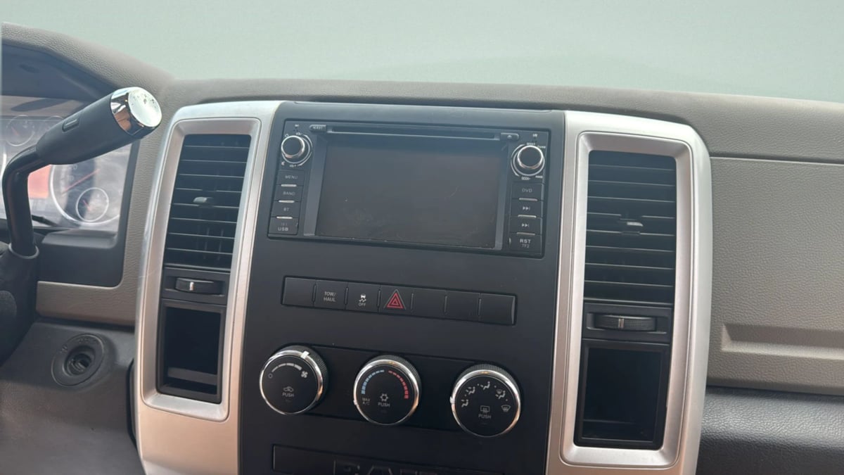 Photo 12 of this Dodge Ram 1500