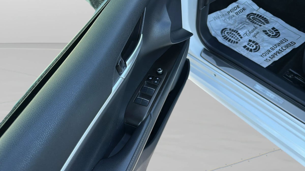 Photo 21 of this Toyota Camry