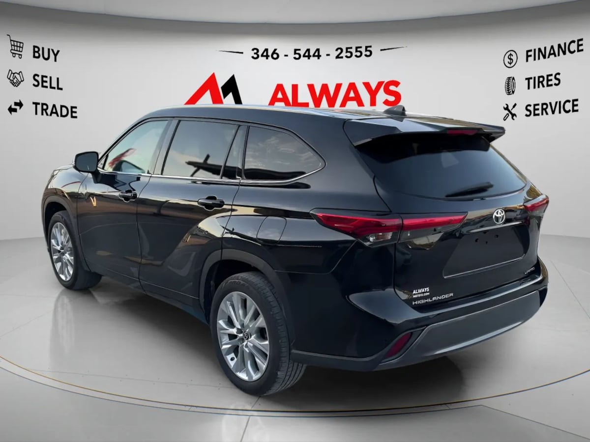 Photo 7 of this Toyota Highlander