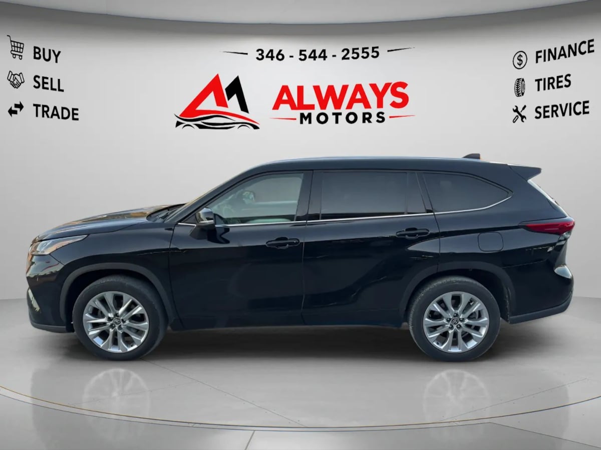 Photo 8 of this Toyota Highlander