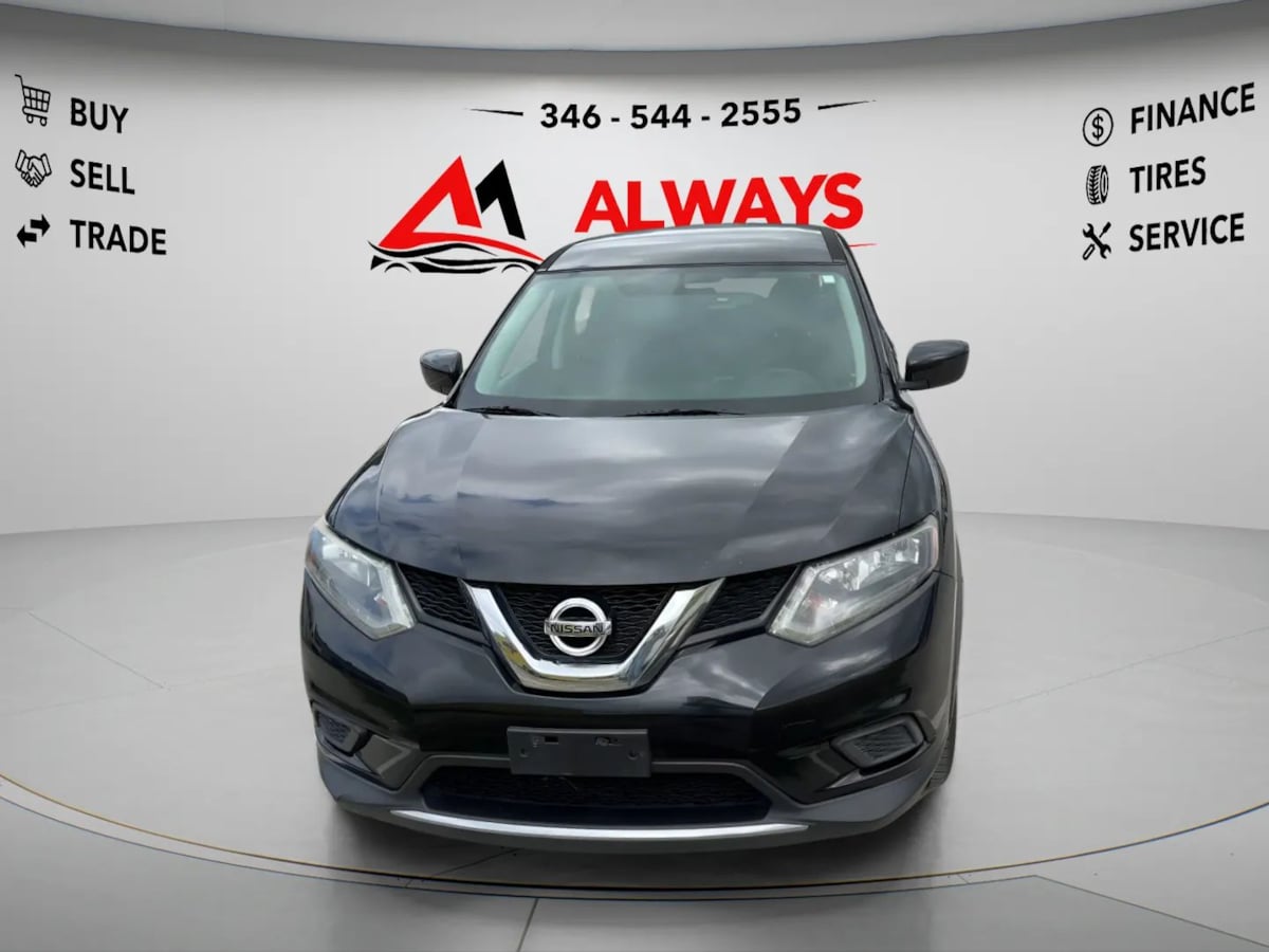 Photo 2 of this Nissan Rogue