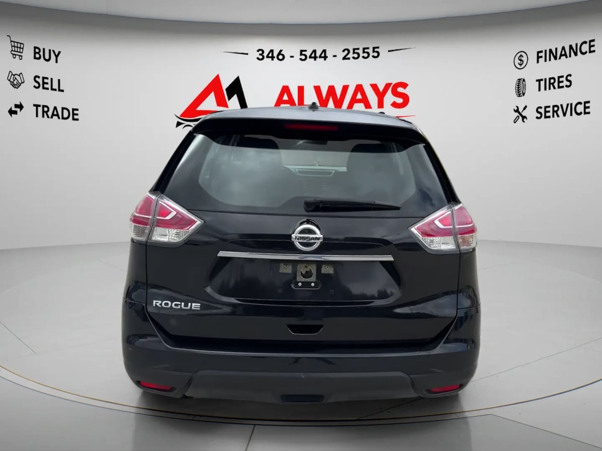 Photo 6 of this Nissan Rogue