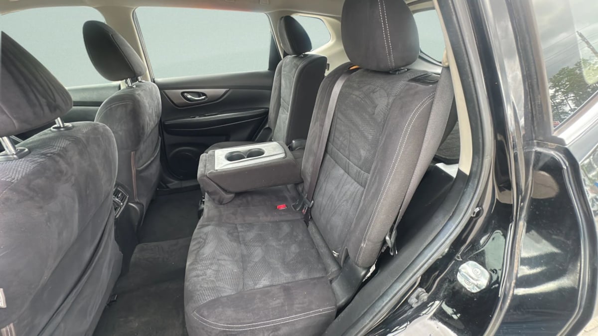 Photo 20 of this Nissan Rogue