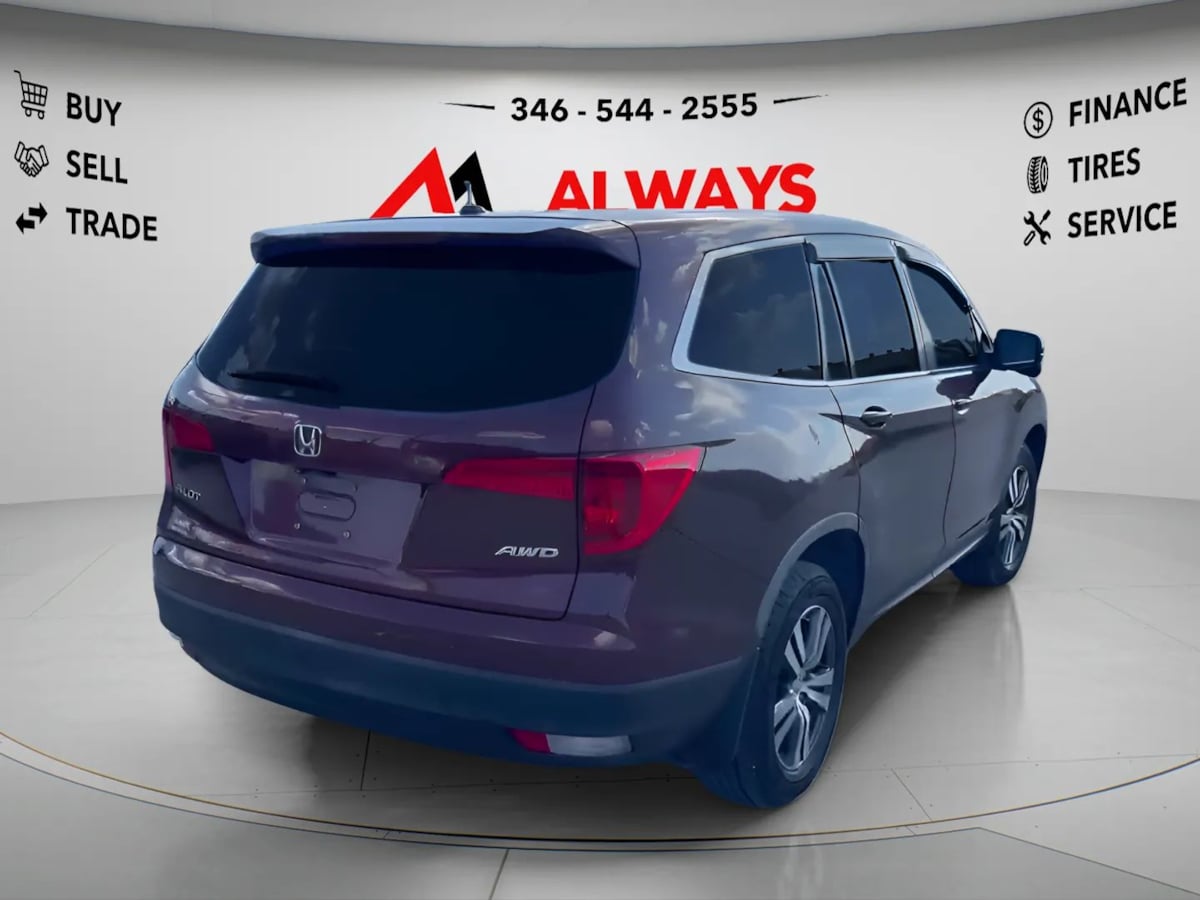 Photo 5 of this Honda Pilot