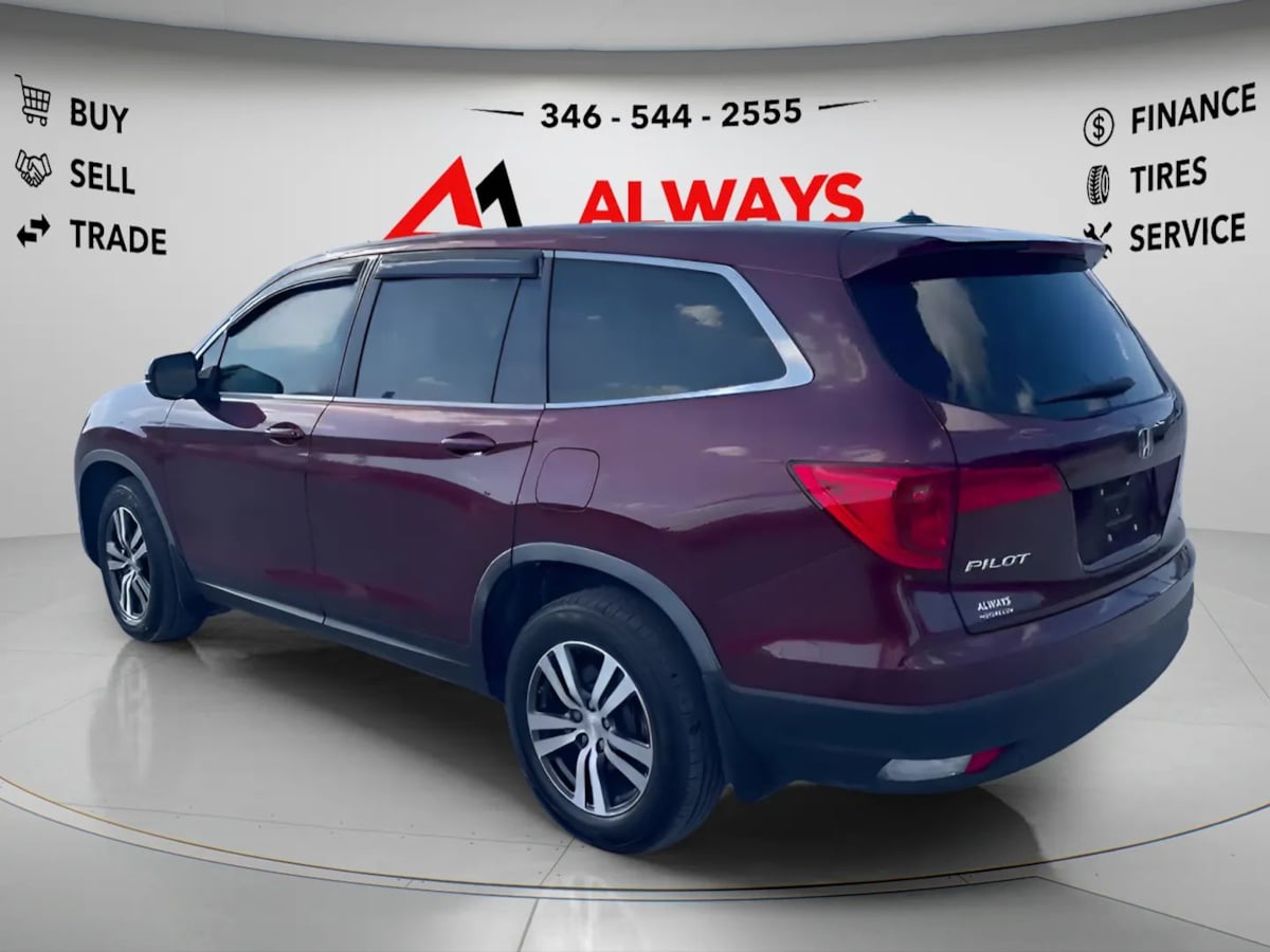 Photo 7 of this Honda Pilot