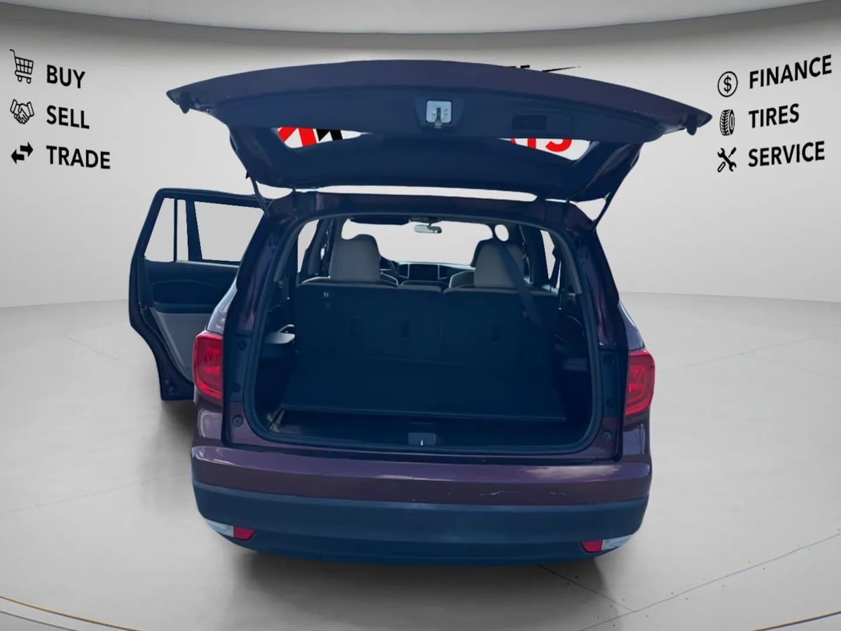 Photo 11 of this Honda Pilot