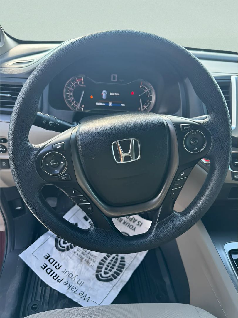 Photo 17 of this Honda Pilot