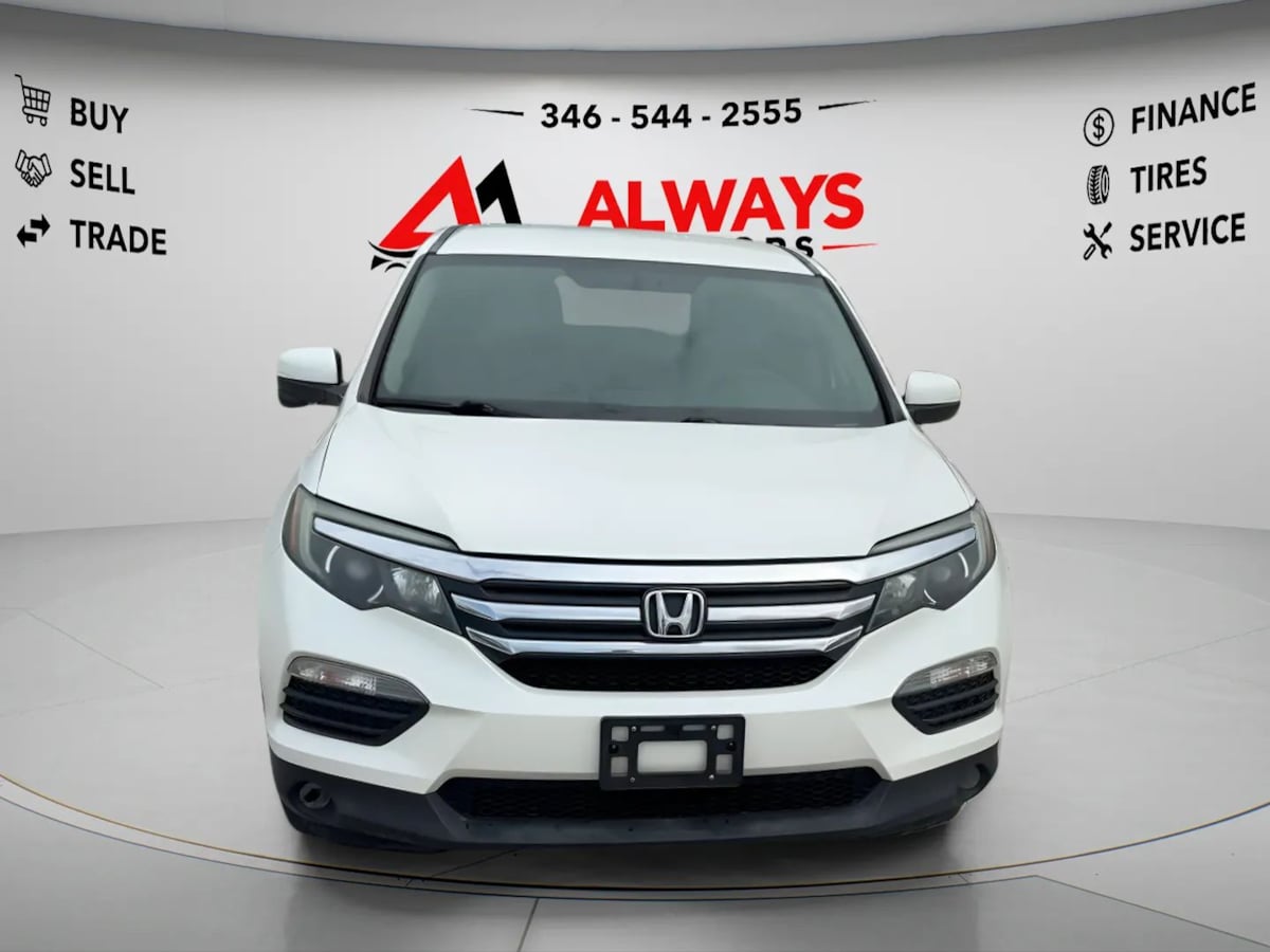 Photo 2 of this Honda Pilot