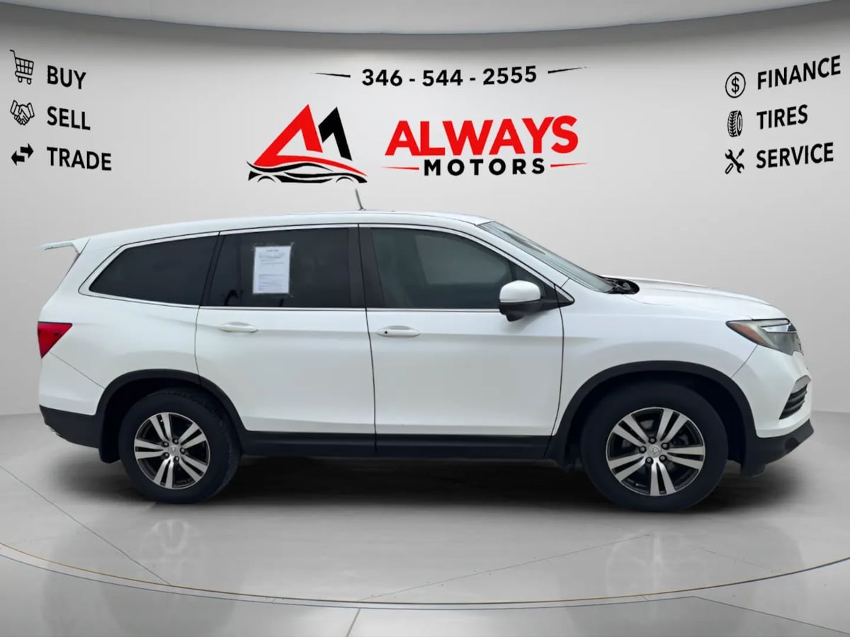 Photo 4 of this Honda Pilot