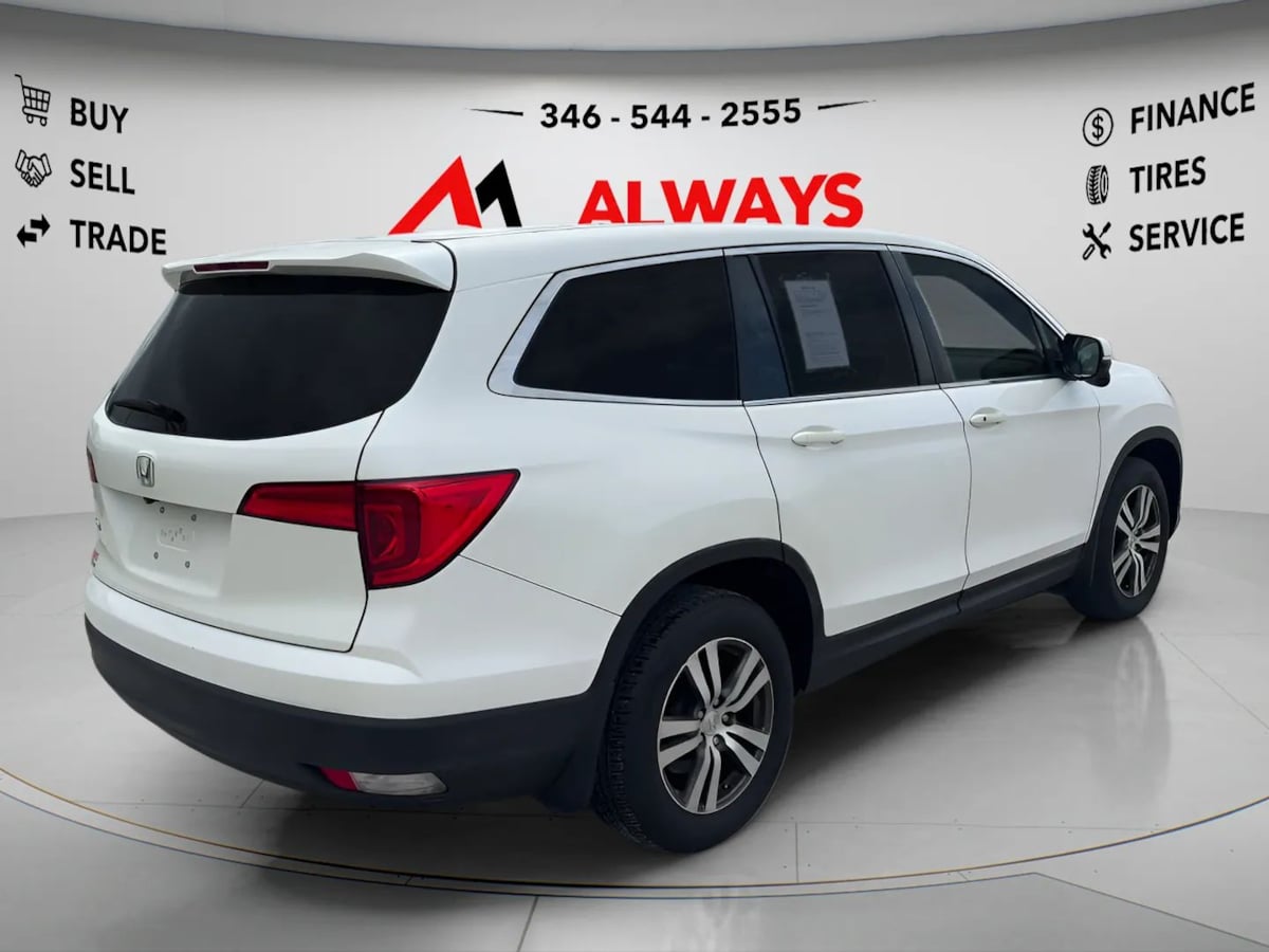 Photo 5 of this Honda Pilot