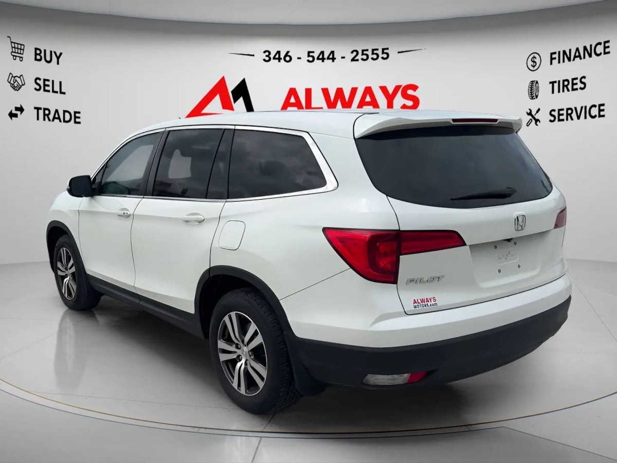 Photo 7 of this Honda Pilot