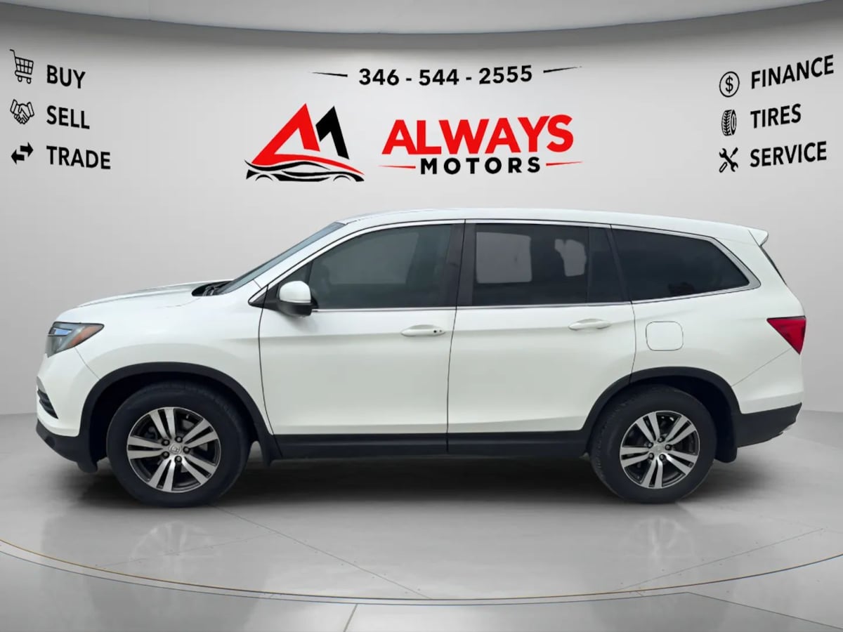 Photo 8 of this Honda Pilot