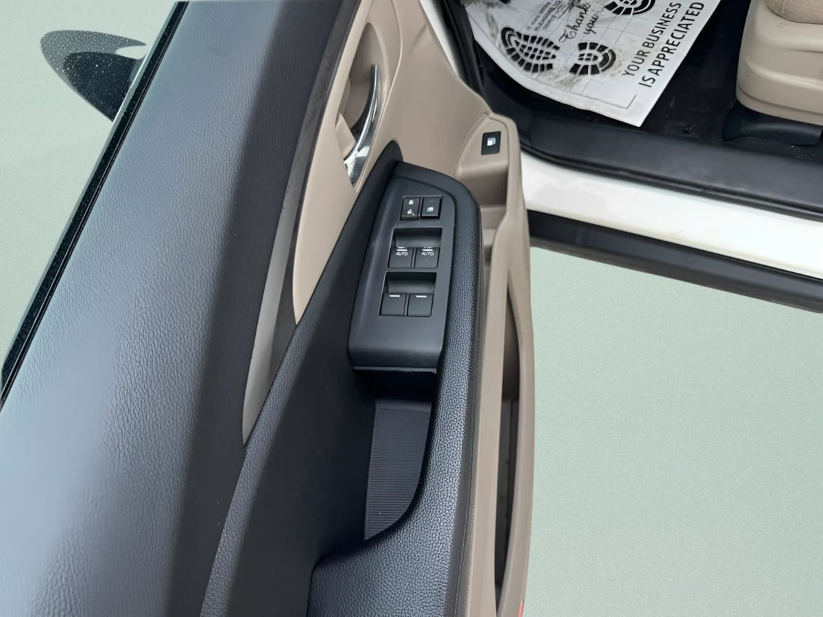 Photo 18 of this Honda Pilot