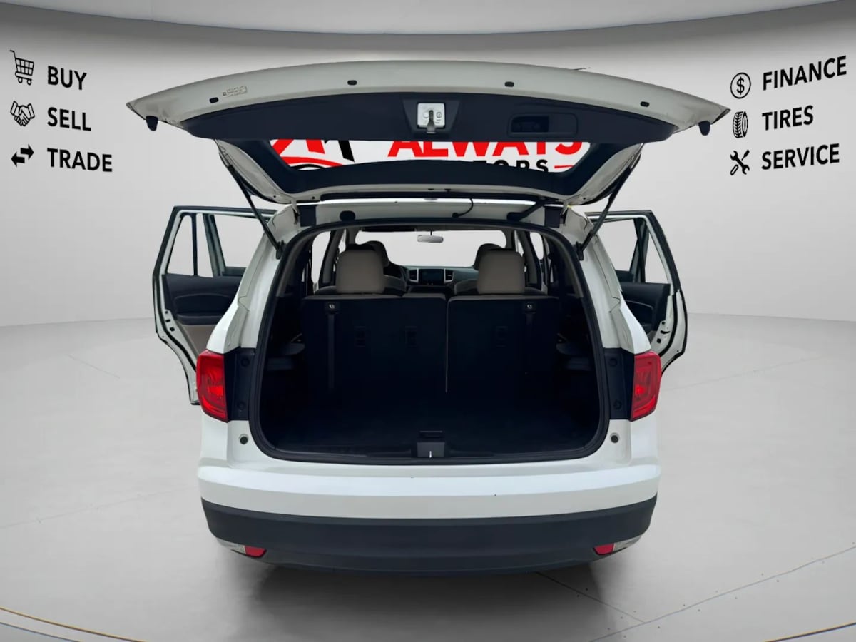 Photo 21 of this Honda Pilot