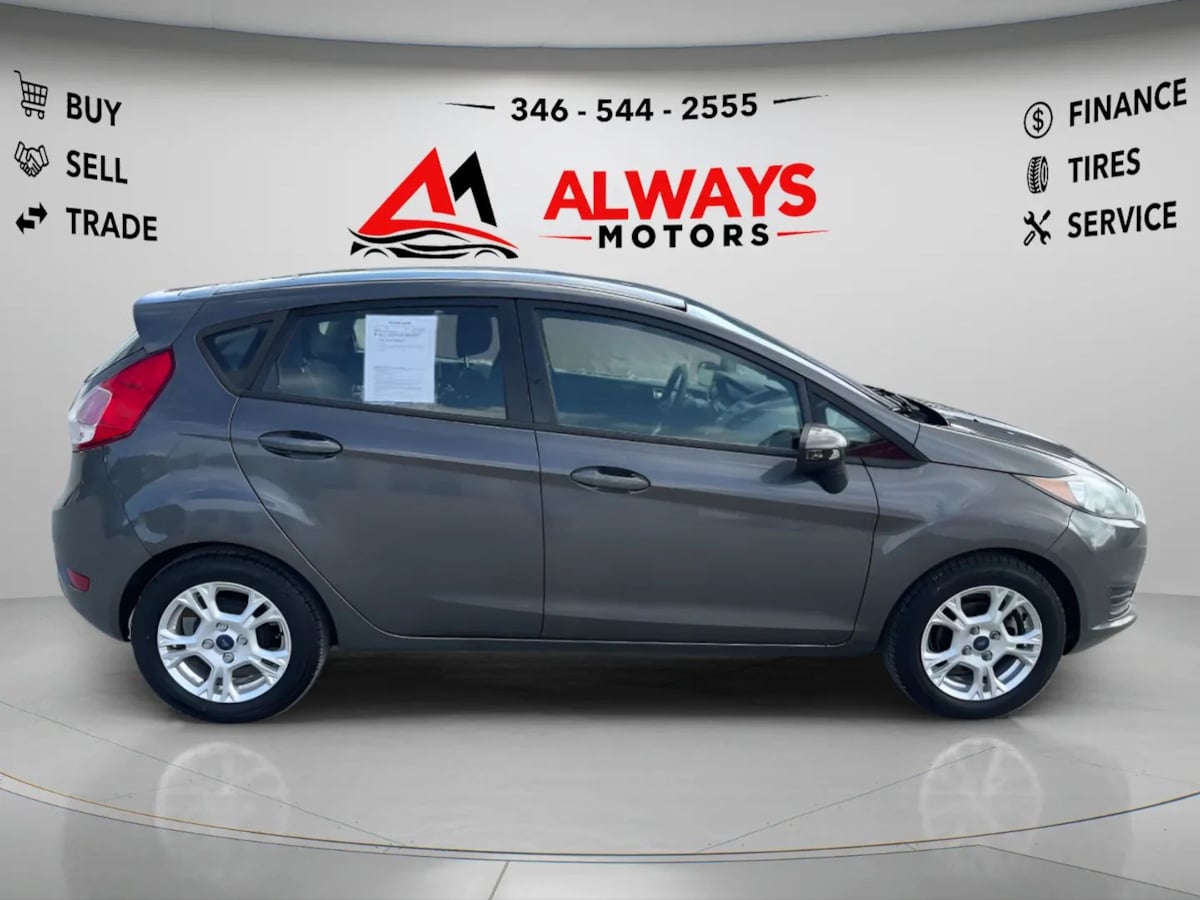 Photo 4 of this Ford Fiesta