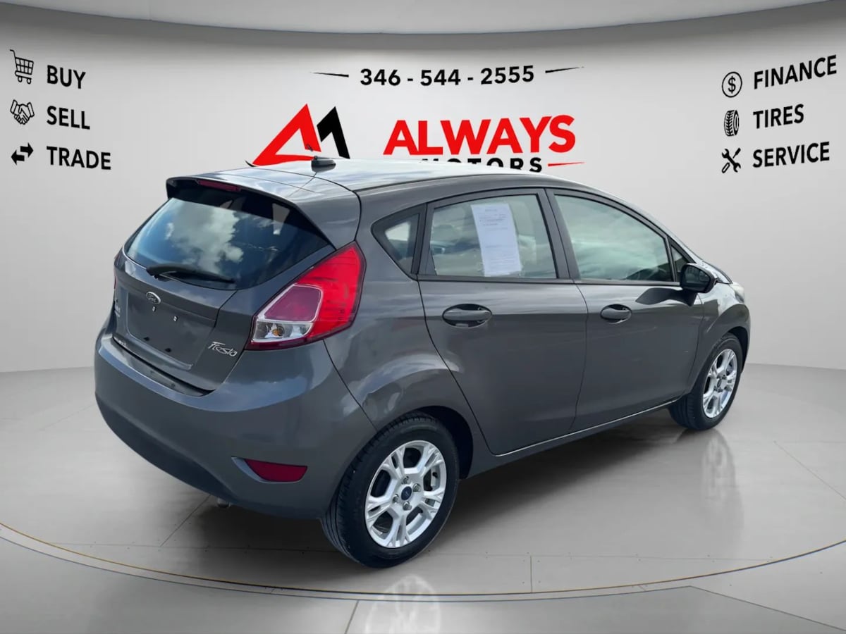 Photo 5 of this Ford Fiesta