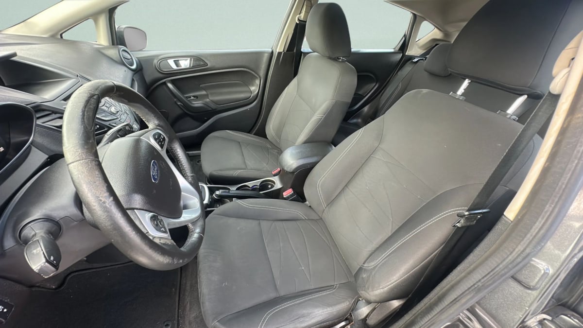 Photo 9 of this Ford Fiesta