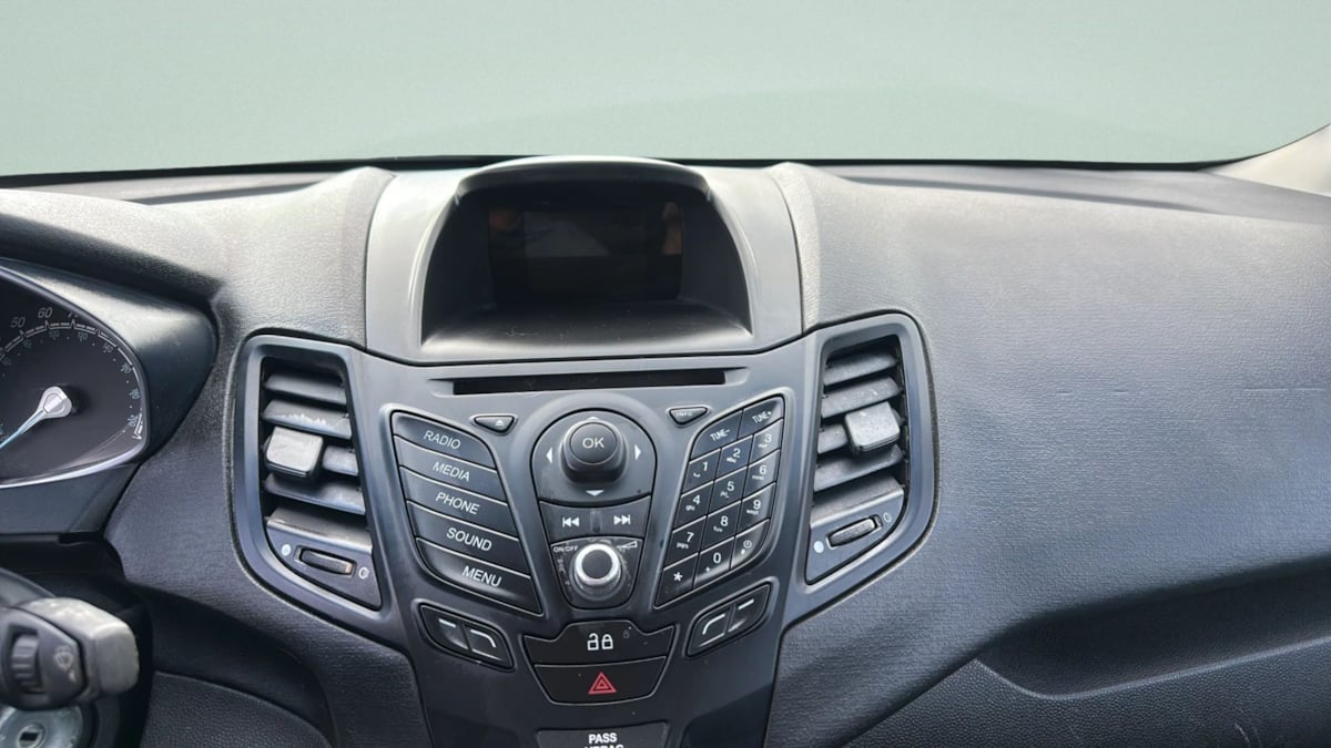 Photo 12 of this Ford Fiesta