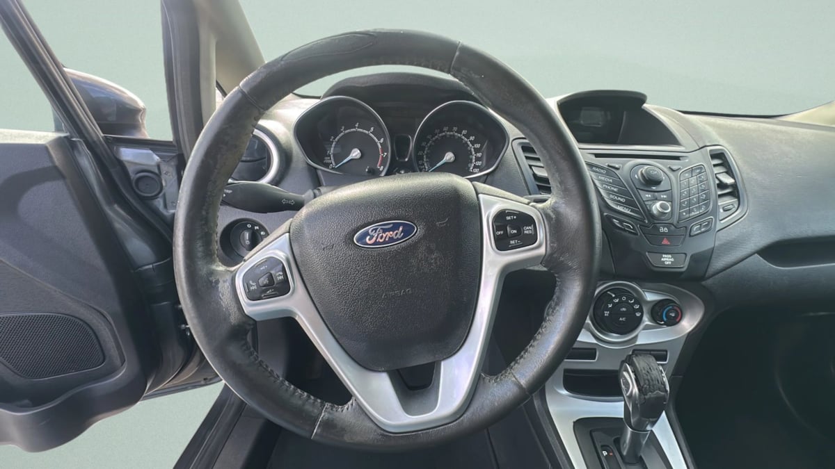 Photo 13 of this Ford Fiesta