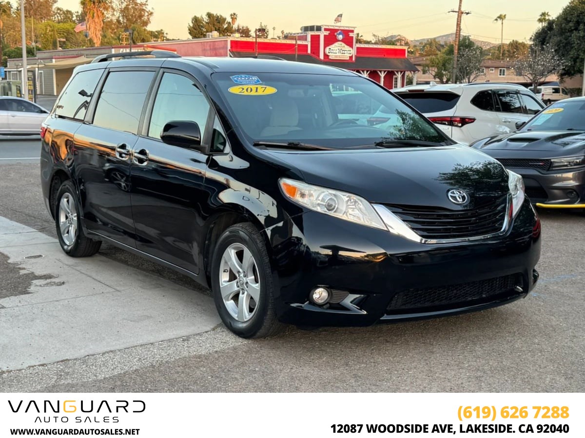 2017 Toyota Sienna LE
