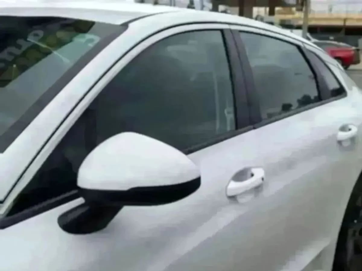 2023 Kia K5 LXS - Photo 6