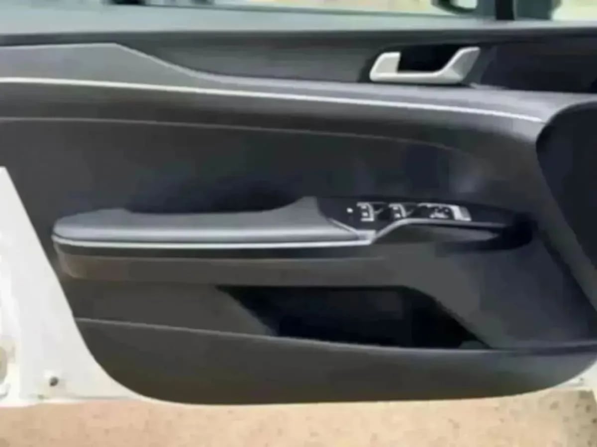 2023 Kia K5 LXS - Photo 15