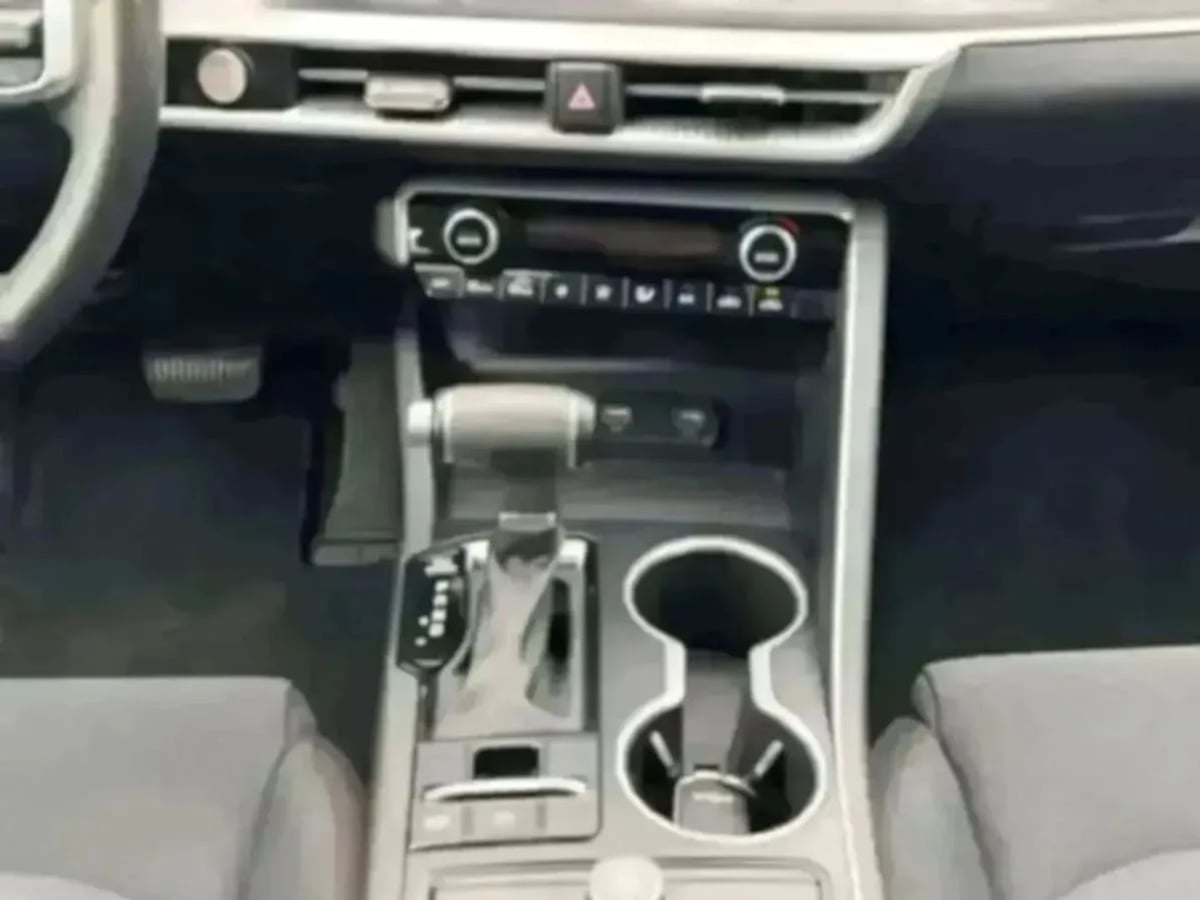 2023 Kia K5 LXS - Photo 24