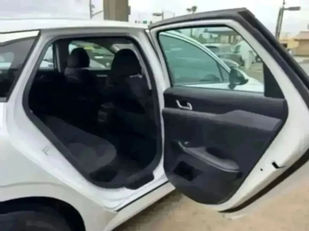 2023 Kia K5 LXS - Photo 26