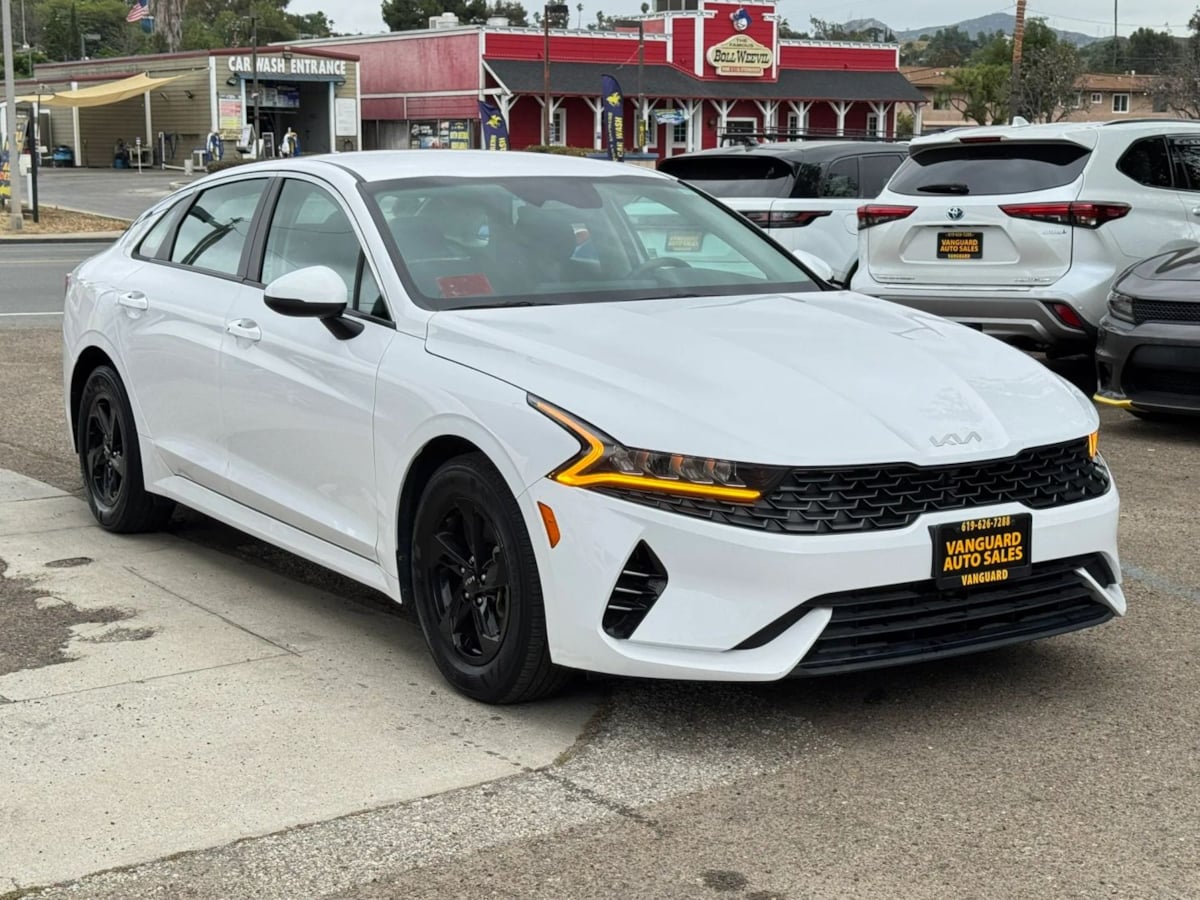 2023 Kia K5 LXS - Photo 51