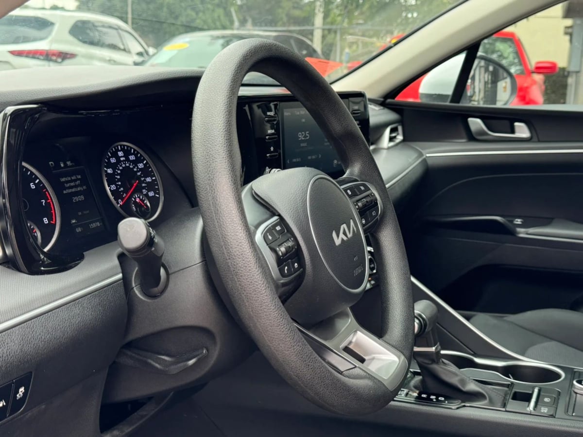 2023 Kia K5 LXS - Photo 60