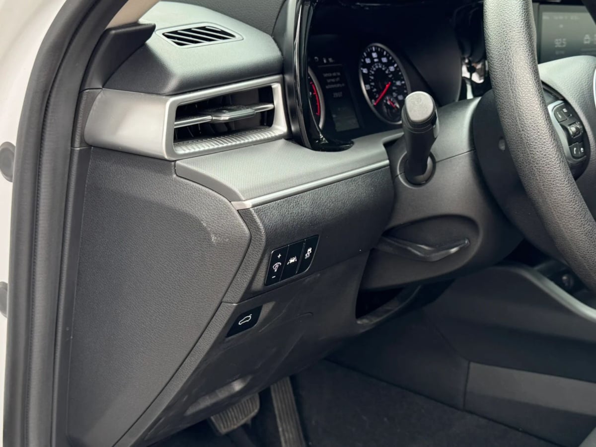 2023 Kia K5 LXS - Photo 61