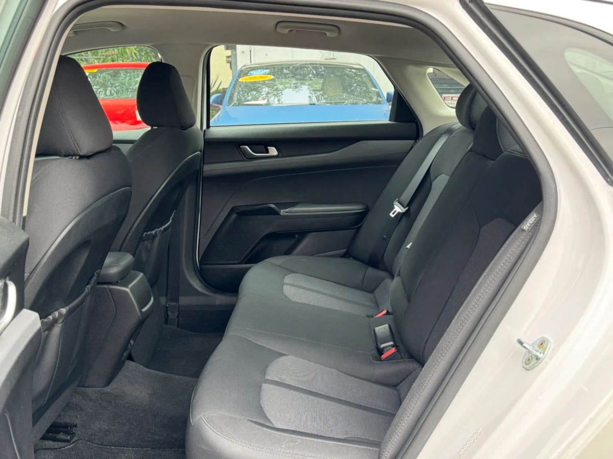 2023 Kia K5 LXS - Photo 69