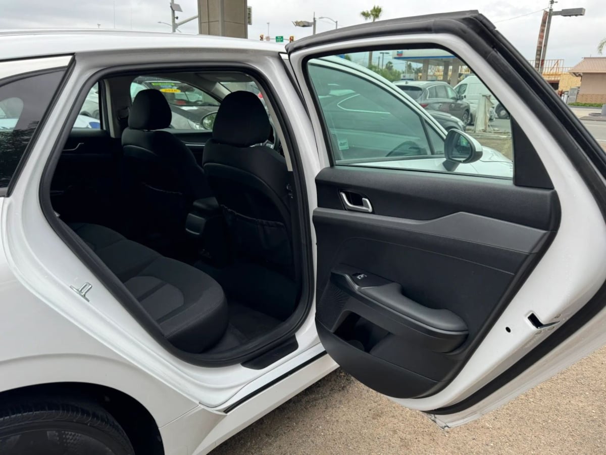 2023 Kia K5 LXS - Photo 76