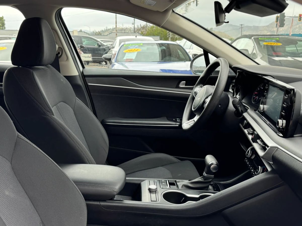 2023 Kia K5 LXS - Photo 78