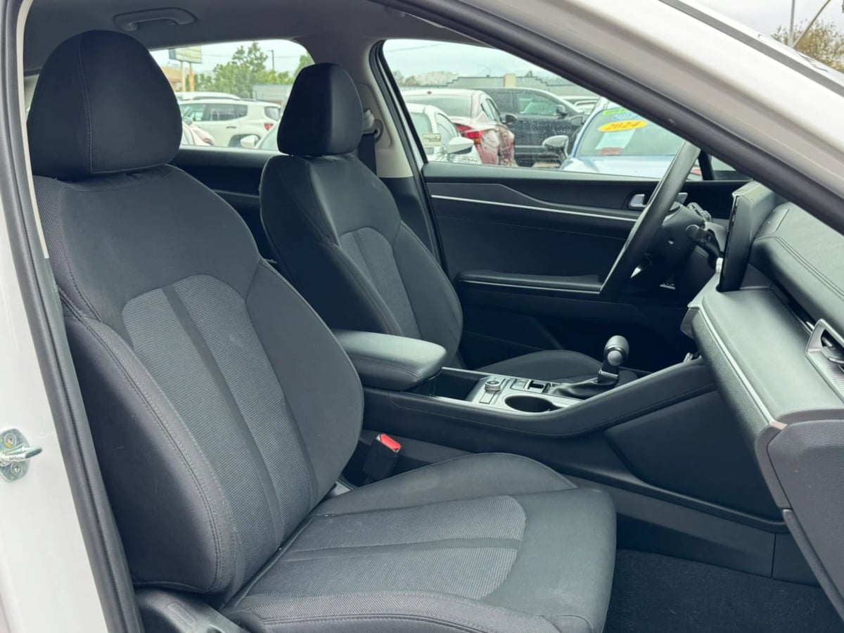 2023 Kia K5 LXS - Photo 84