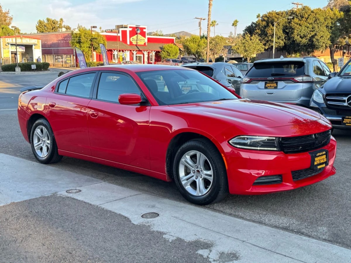 2022 Dodge Charger SXT - Photo 2