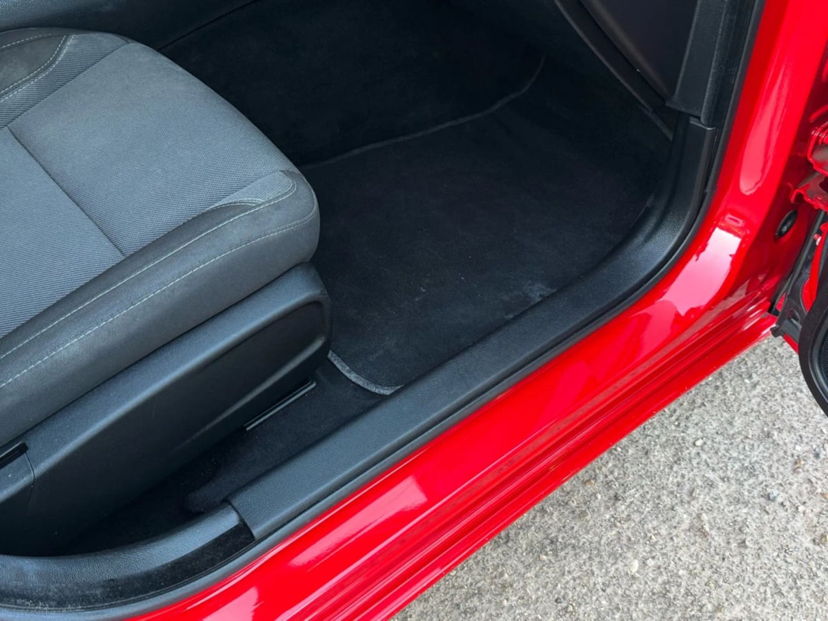 2022 Dodge Charger SXT - Photo 14