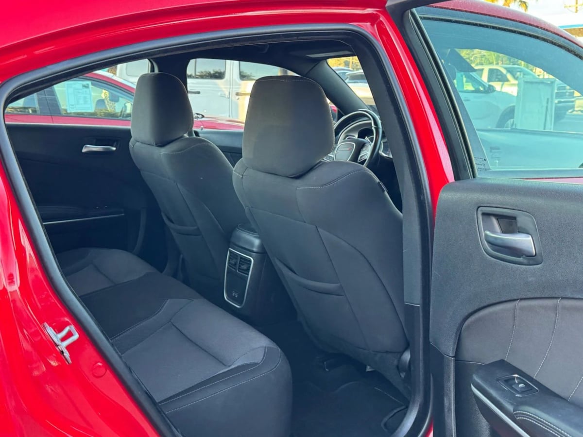 2022 Dodge Charger SXT - Photo 19