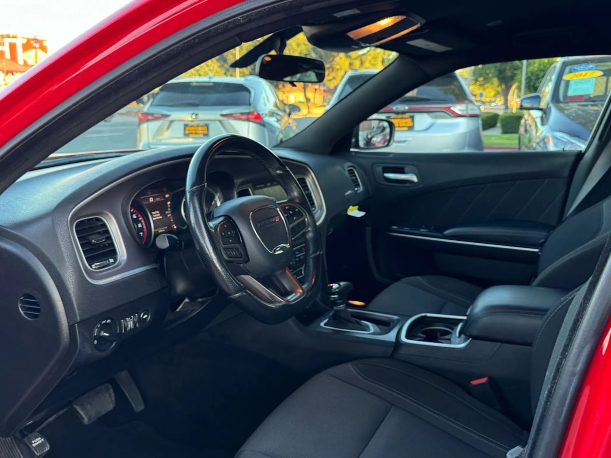 2022 Dodge Charger SXT - Photo 27