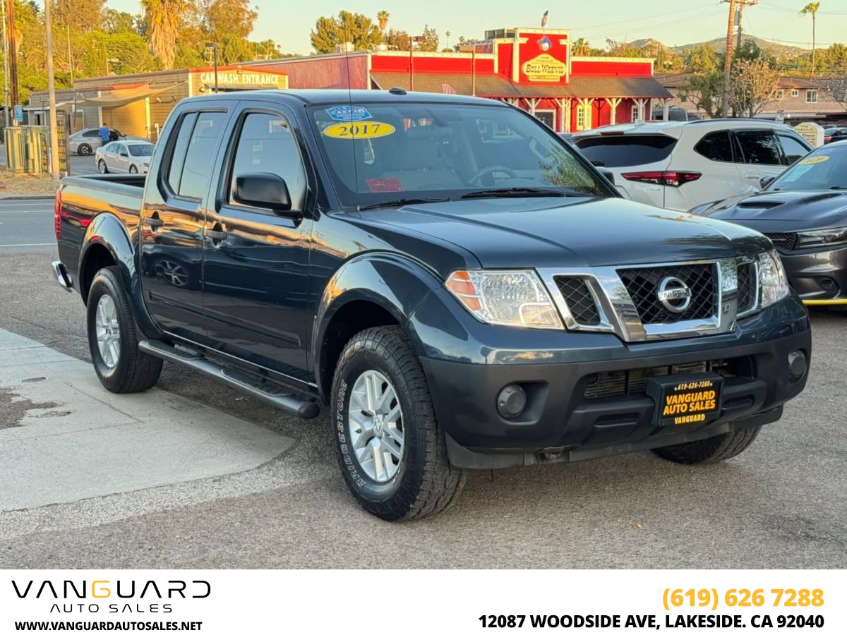  2017 Nissan Frontier SV V6 Crew Cab 4WD   